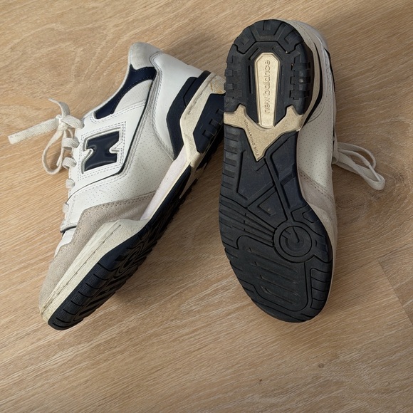 New Balance 550 Cream and Navy Sneakers - Picture 4 of 4